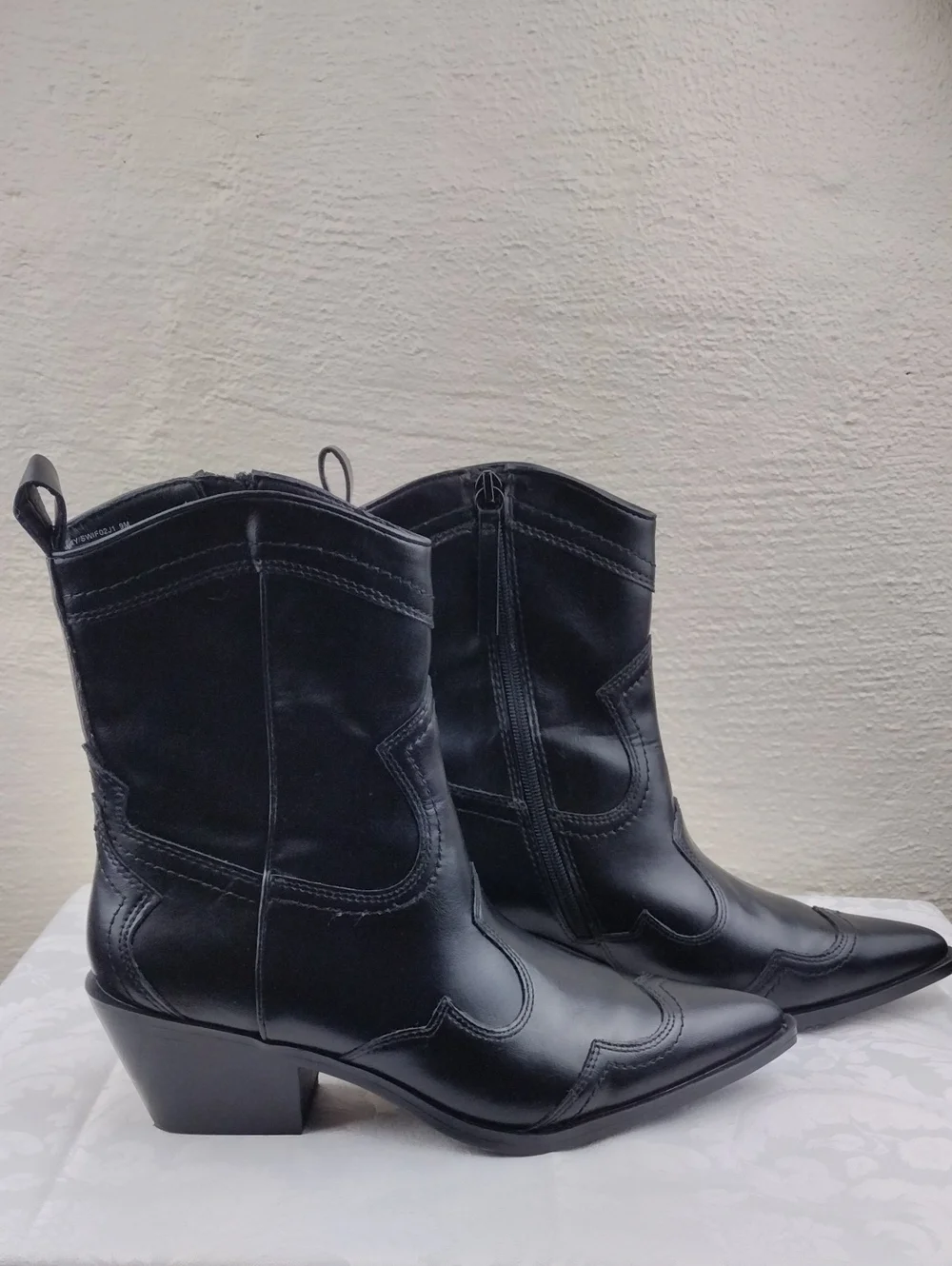 Madden Girl Swifty Black PU Upper Pointed Toe Side Zip Blocked Heel Western Boot